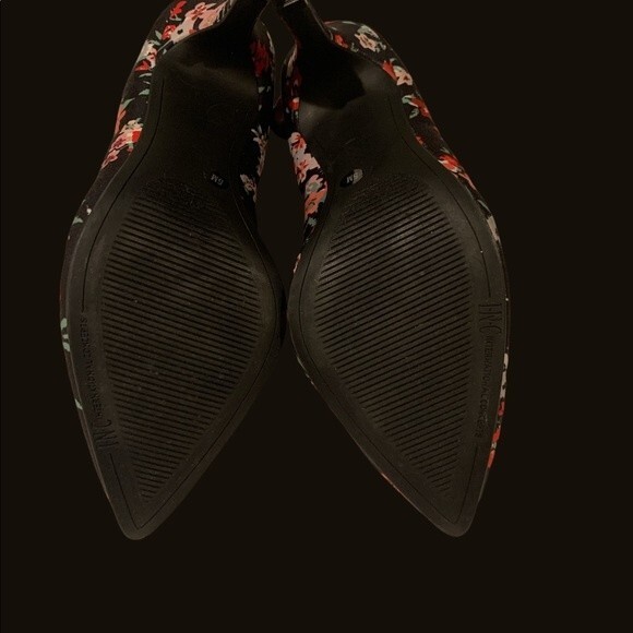 INC International Concept Floral ankle booties - Picture 4 of 6